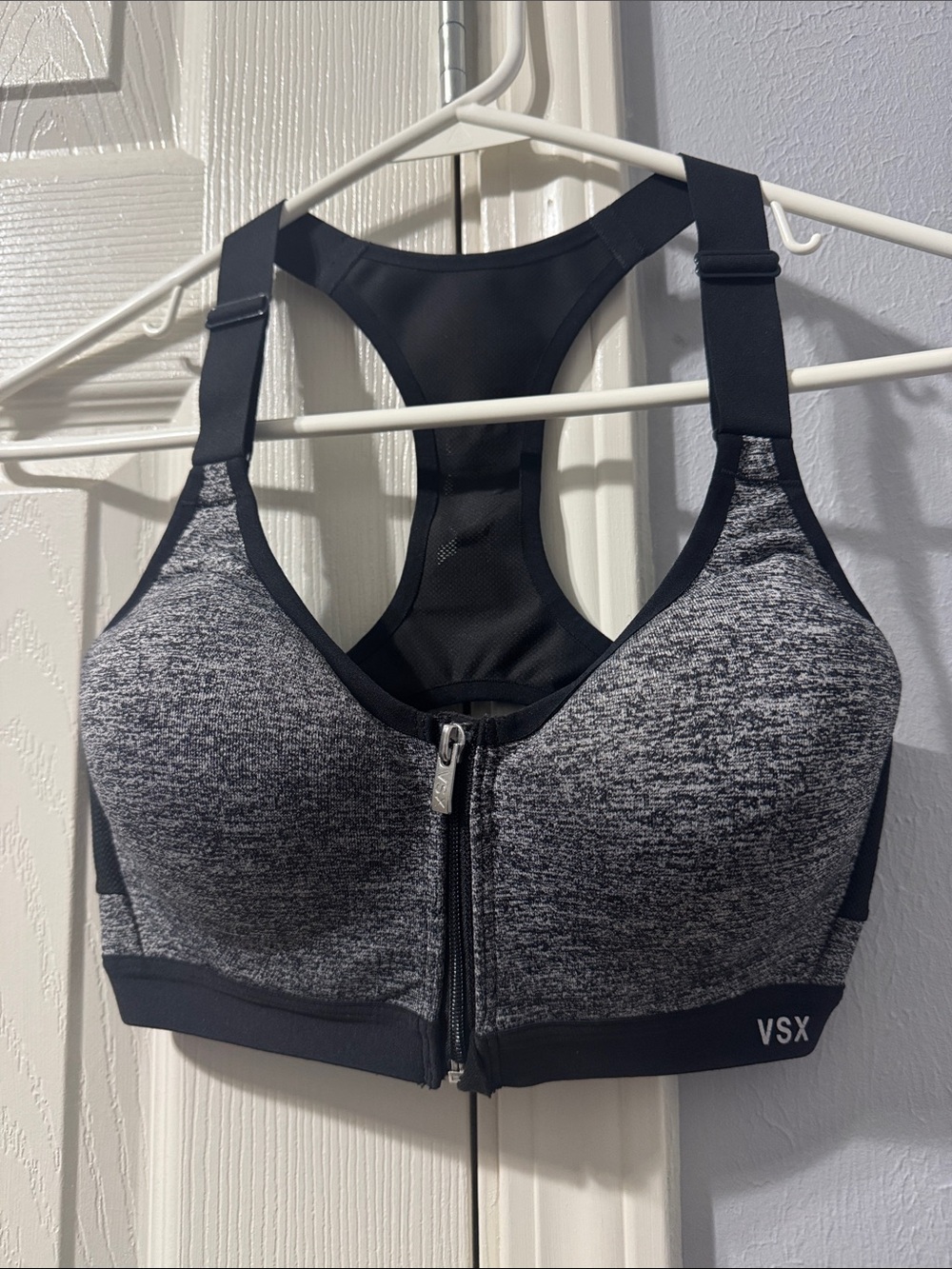 VSX Black & Heather Gray Front-Zip Sports Bra